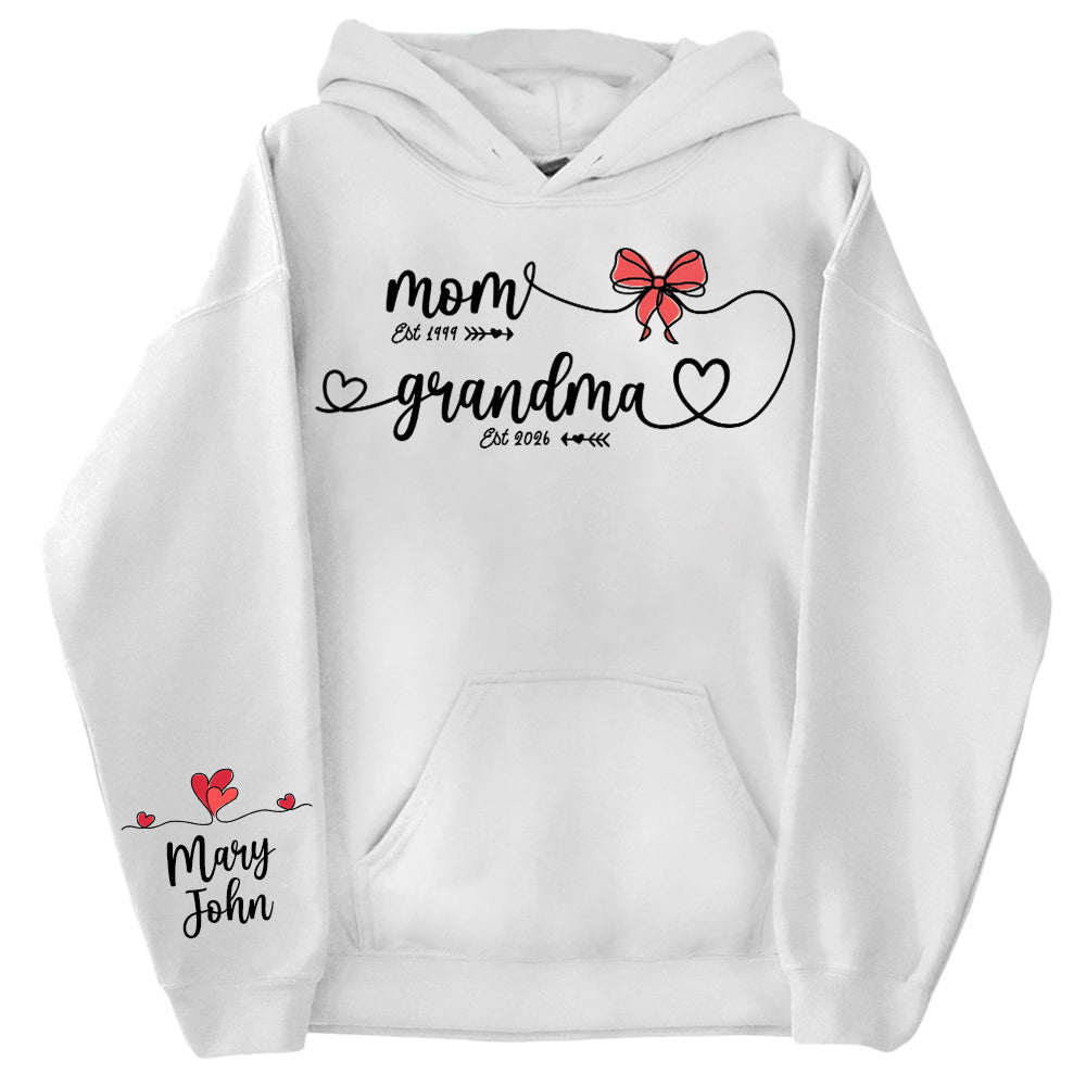 Personalized Mom Grandma Sweatshirt with Hearts – Meaningful Gift for Mom, Grandma Birthday or Mother’s Day Li29