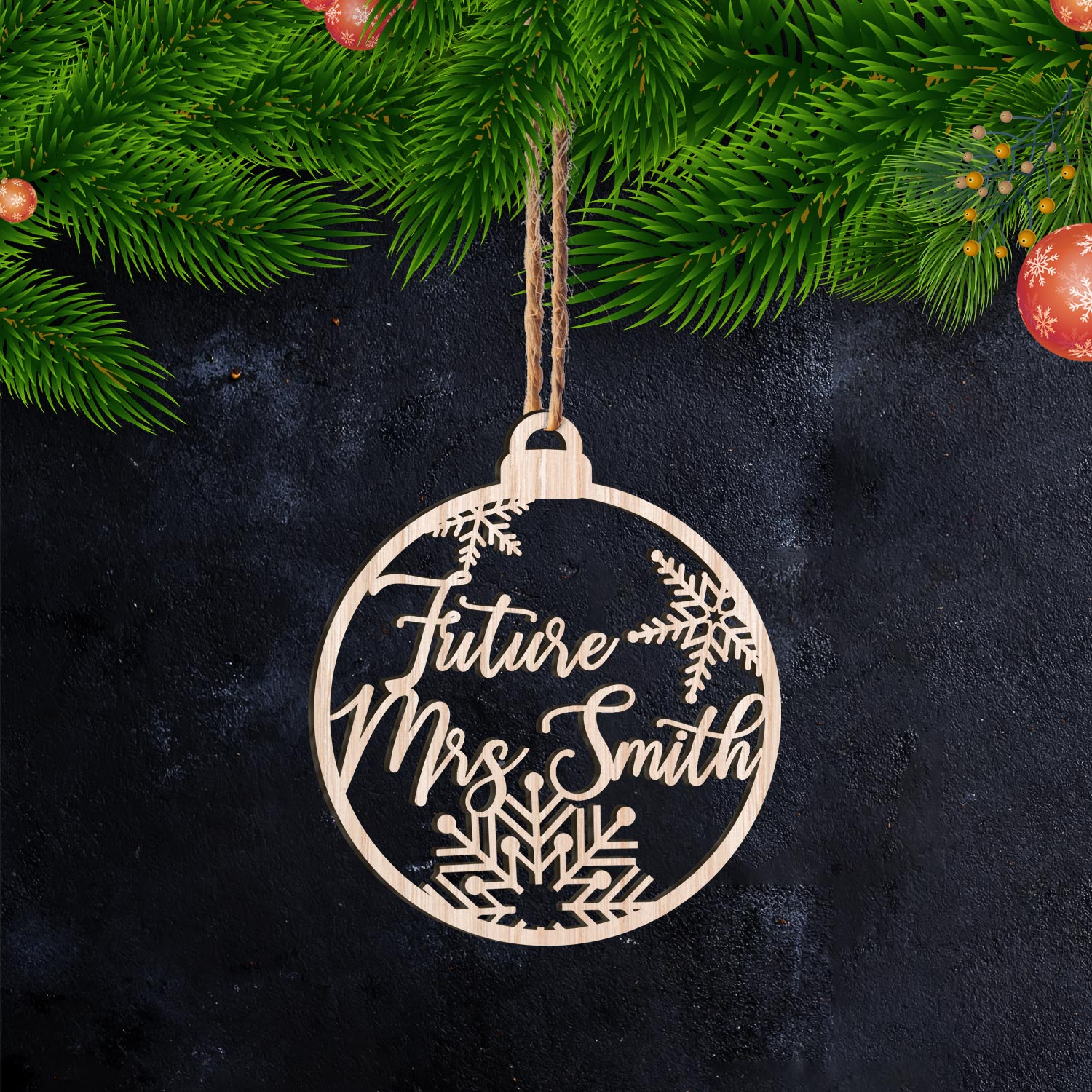 Personalized Christmas Name Ornament, 2021 Wooden Xmas Ornaments With Family Member Names, Custom Holiday Ornament TRHN