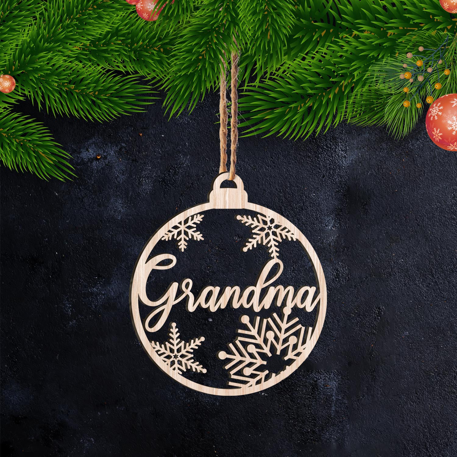 Personalized Christmas Name Ornament, 2021 Wooden Xmas Ornaments With Family Member Names, Custom Holiday Ornament TRHN